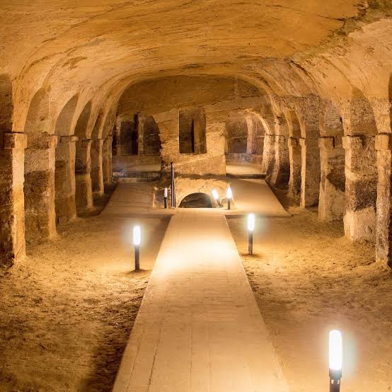 Gli ambienti sotterranei delle Grotte di Camerano